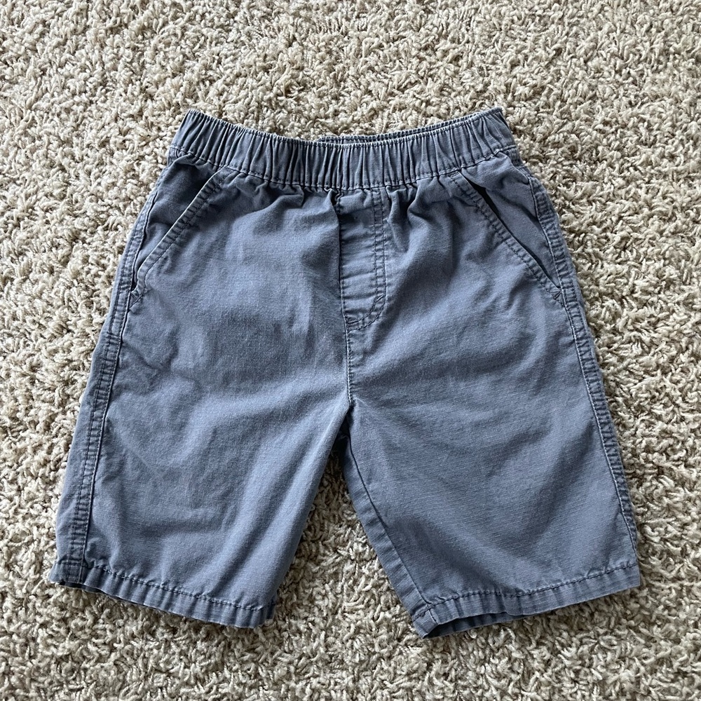 Levi’s Boys Gray Shorts Size 7